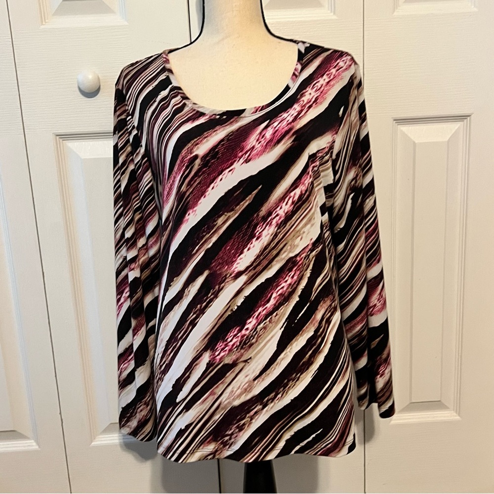 Chico's Women's Top Scoop Neck with Pink and Black Pattern Size 2